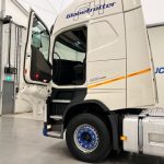 Volvo FH 500 6×2 Midlift Tractor Unit - thumbnail
