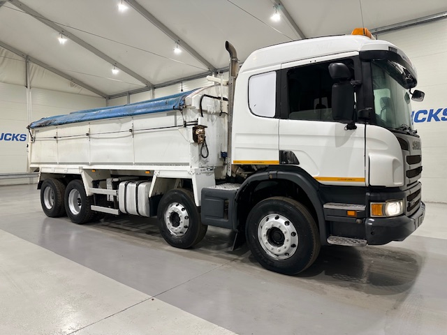 Scania P400 8×4 Sleeper Cab Tipper Manual