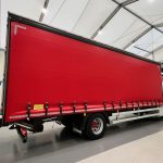 Mercedes Actros 1824 4×2 Sleeper Cab Curtainsider - thumbnail