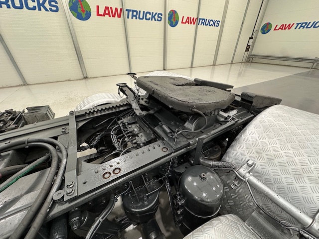 DAF CF85 410 6×2 Midlift Tractor Unit