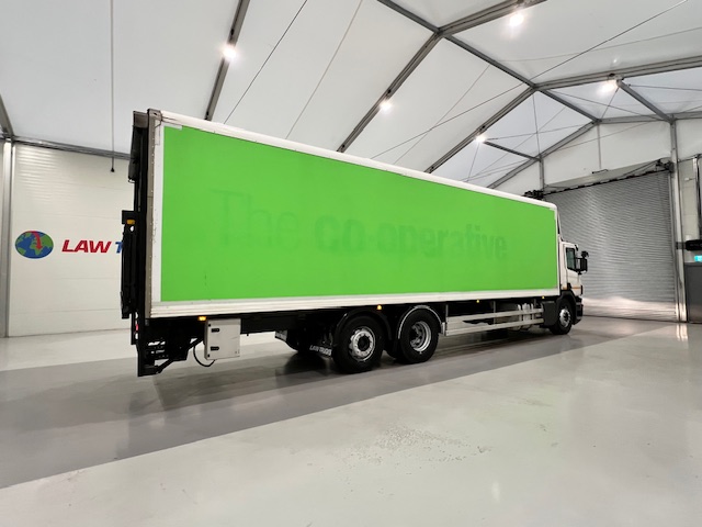 Scania P280 6×2 Rear Lift Day Cab Fridge Box