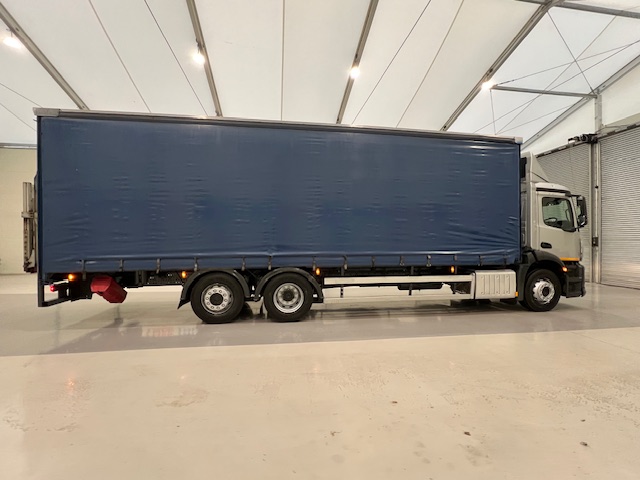 Mercedes Actros 2530 6×2 Day Cab Curtainsider