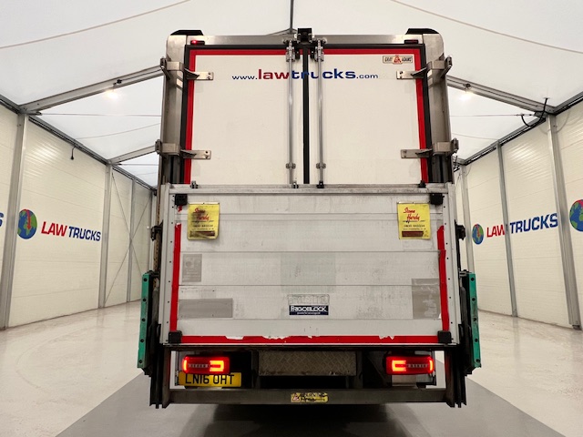 DAF CF 290 6×2 Rear Steer Fridge Box