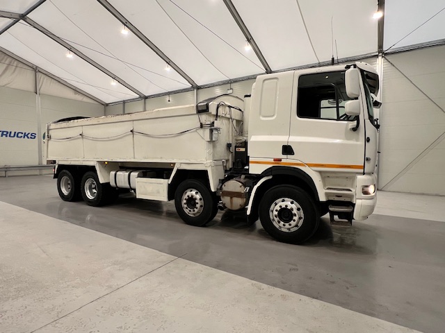 DAF CF85 360 8×4 Sleeper Cab Tipper Manual