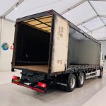 DAF CF 330 6×2 Rear Lift Sleeper Cab Curtainsider - thumbnail