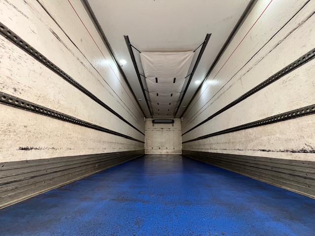 Scania P250 4×2 Sleeper Cab Fridge Box