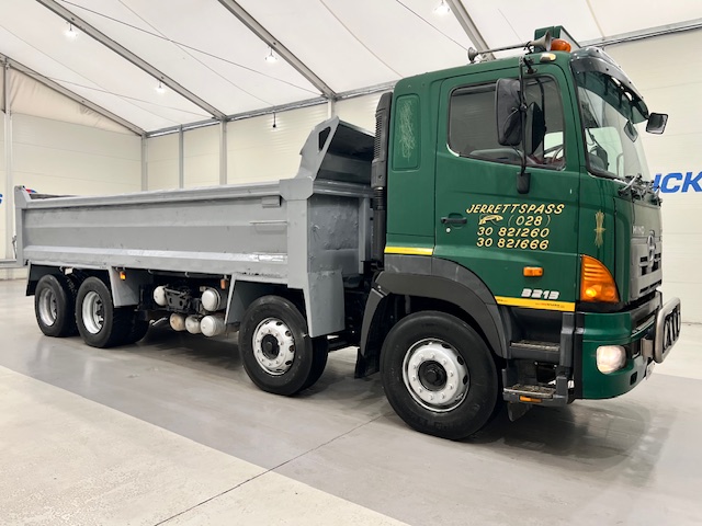 Hino 3241 700 8×4 Sleeper Cab Steel Tipper