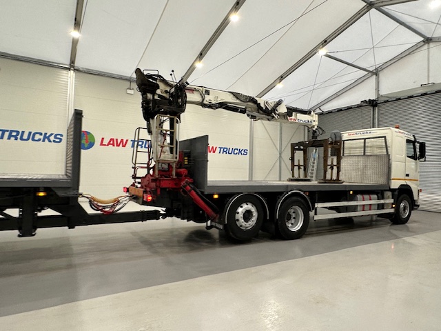 Volvo FH 440 6×2 Rear Lift Brick Grab Drawbar