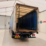 DAF CF 220 4×2 Sleeper Cab Curtainsider - thumbnail
