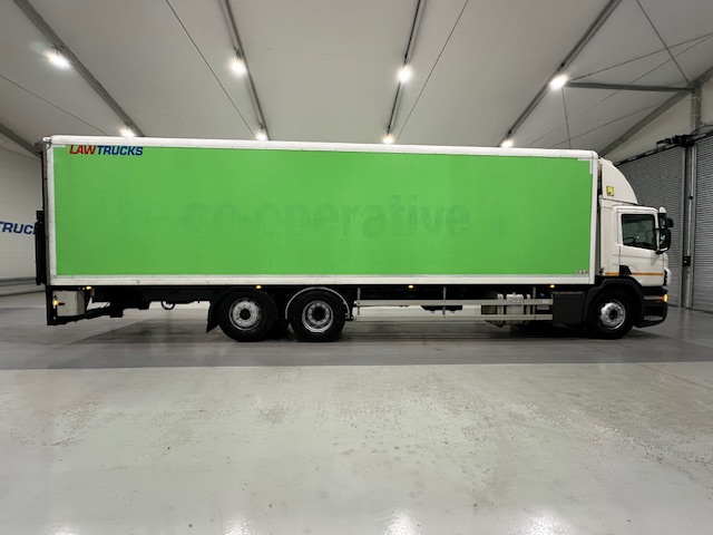 Scania P280 6×2 Rear Lift Day Cab Fridge Box