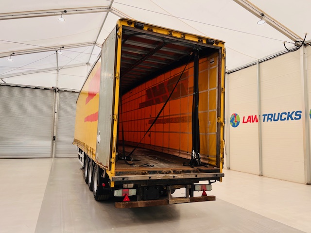 Don Bur Tri Axle Curtainsider Trailer