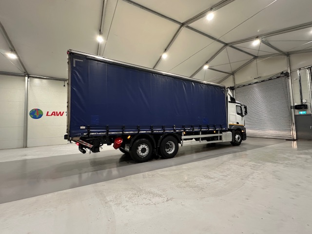 Mercedes Actros 2530 6×2 Sleeper Cab Curtainsider