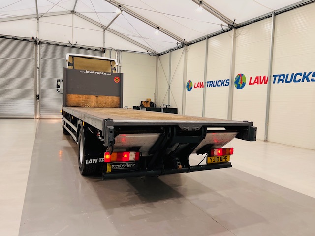 Mercedes Axor 1824 Sleeper Cab Flatbed