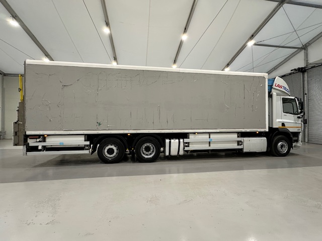 DAF CF 330 Rear Lift Day Cab Fridge Box