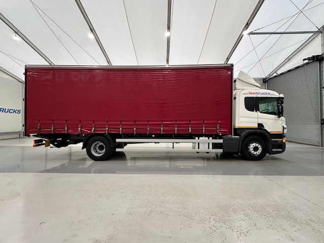 Scania P250 4×2 Sleeper Cab Curtainsider