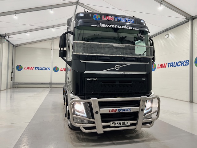 Volvo FH 500 6×2 Midlift Tractor Unit Safari Edition