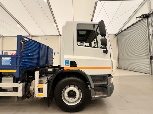 DAF  CF75 310 6×2 Day Cab Dropside Flatbed