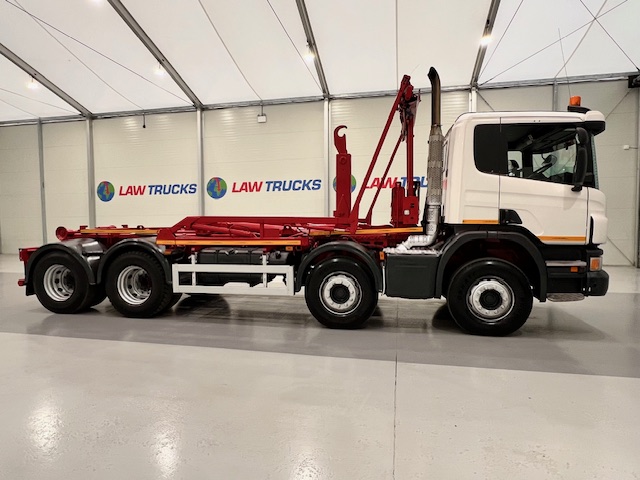 Scania P370 8×4 Rest Cab Hookloader Manual