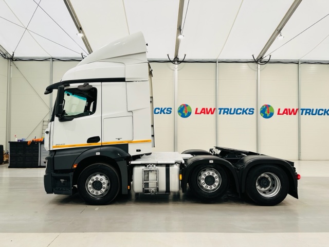 Mercedes Actros 2543 6×2 Midlift Tractor Unit