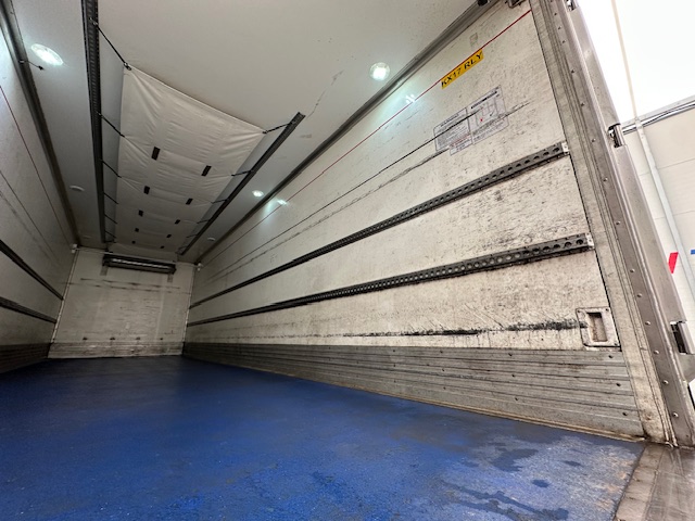 Scania P250 4×2 Sleeper Cab Fridge Box