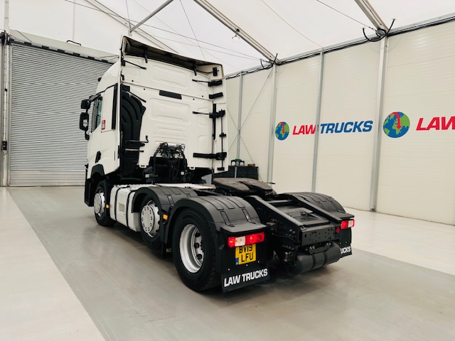 Renault T460 6×2 Midlift Tractor Unit