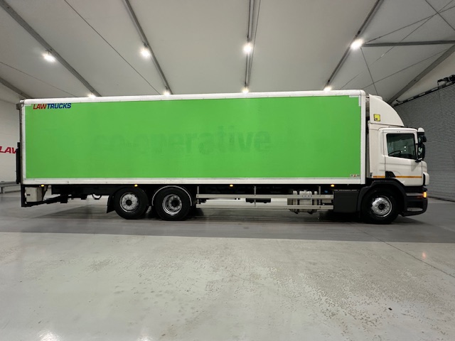 Scania P280 6×2 Rear Lift Day Cab Fridge Box