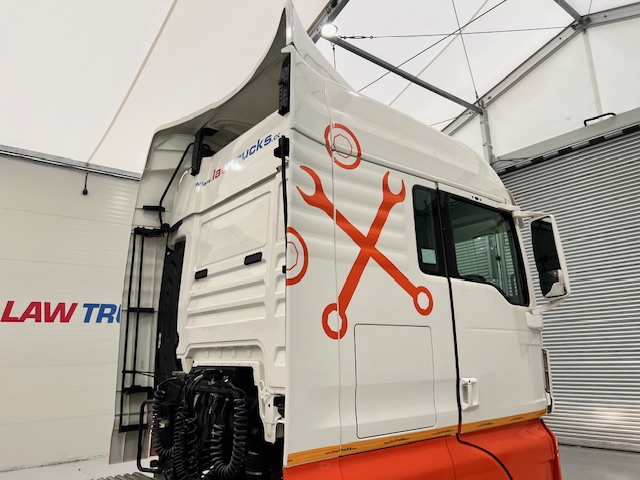 MAN TGX 26.470 6×2 Midlift Tractor Unit
