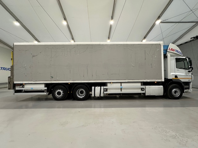 DAF CF 330 Rear Lift Day Cab Fridge Box