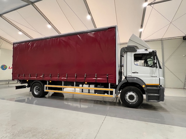 Mercedes Axor 1824 Day Cab Curtainsider