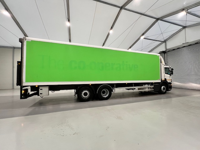 Scania P280 6×2 Rear Lift Day Cab Fridge Box