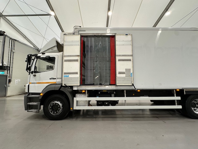 Mercedes Axor 1824 Day Cab Fridge Box