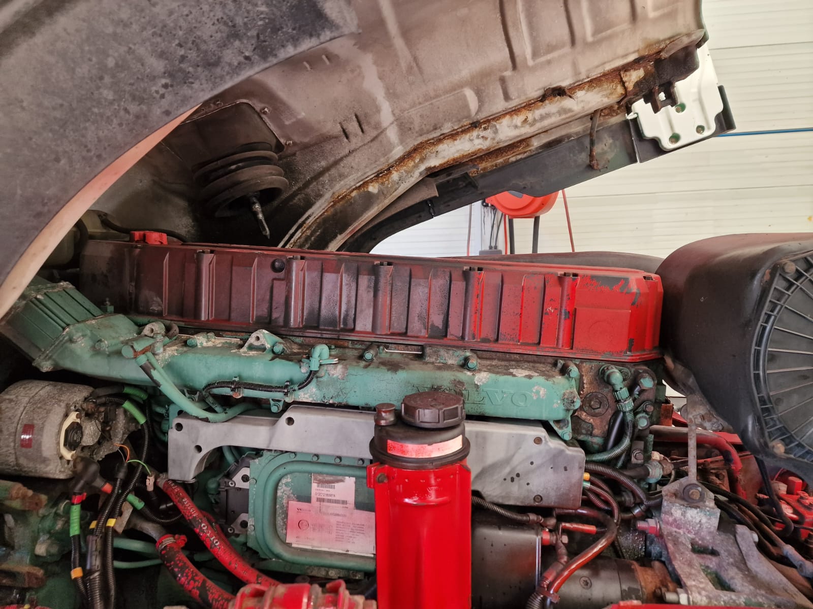 Volvo FM12 380 6×2 Midlift Tractor Unit Manual