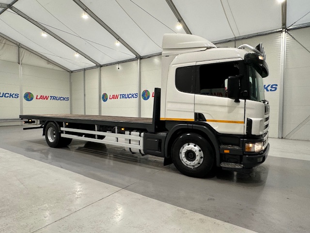 Scania P94 230 4×2 Sleeper Cab Flatbed