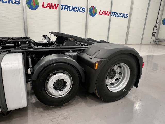 DAF CF85 360 6×2 Midlift Tractor Unit