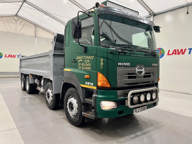 Hino 3241 700 8×4 Sleeper Cab Steel Tipper