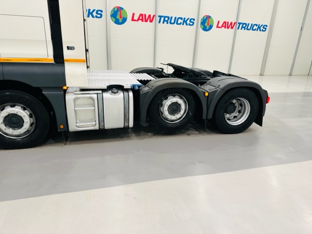 MAN TGX 26.440 6×2 Midlift Tractor Unit