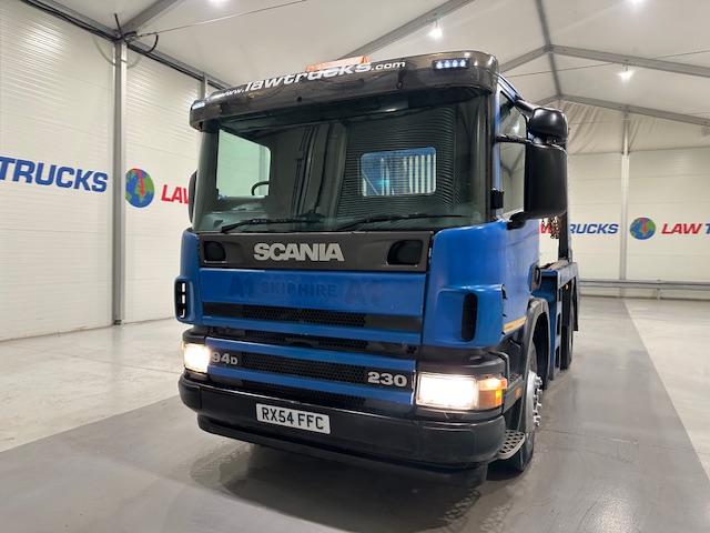 Scania P94 230 4×2 Day Cab Skip Loader