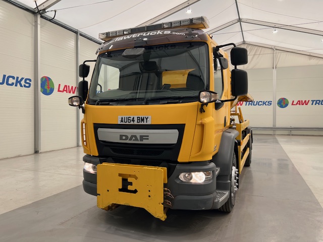 DAF LF 250 4×2 Sleeper Cab Gritter