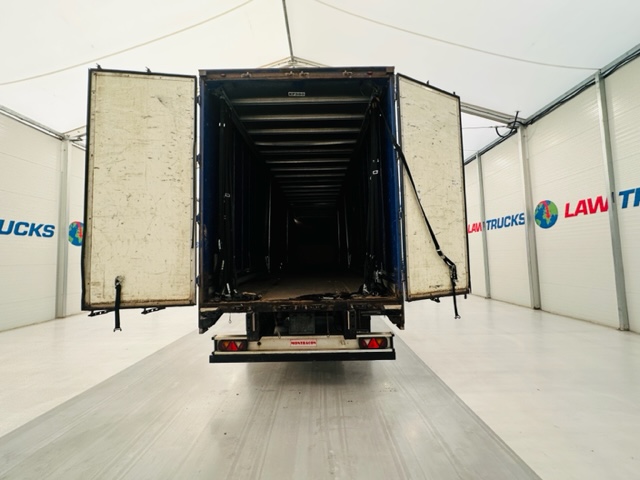 Montracon Tri Axle Curtainsider Trailer