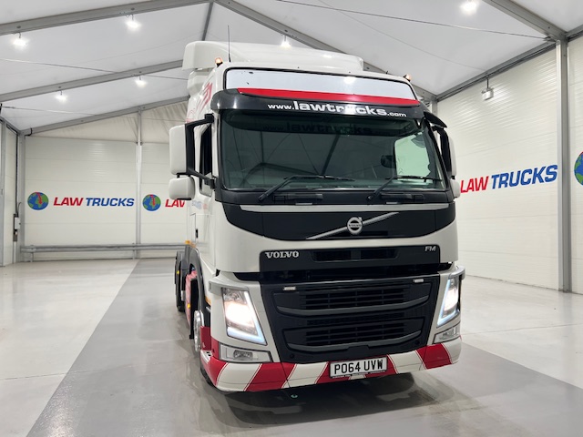 Volvo FM 450 6×2 Midlift Tractor Unit