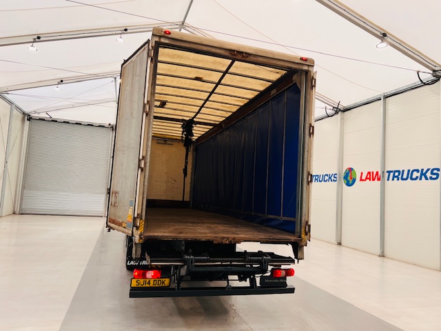 Mercedes Actros 1830 Sleeper Cab Curtainsider