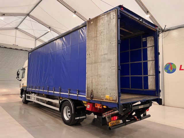 DAF CF 250 Sleeper Cab Curtainsider