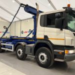 Scania P360 8×4 Day Cab Hookloader Manual - thumbnail