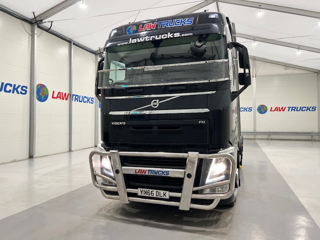 Volvo FH 500 6×2 Midlift Tractor Unit Safari Edition