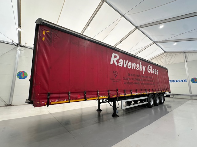 Montracon Tri Axle 4.2m Curtainsider Trailer Moffat Brackets