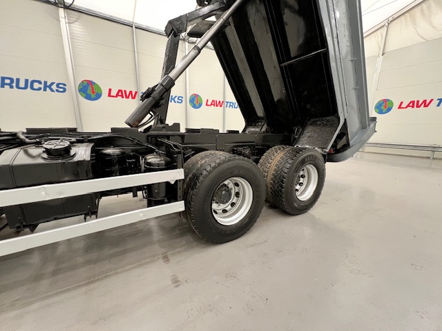 DAF CF 400 8×4 Day Cab Steel Tipper Grab