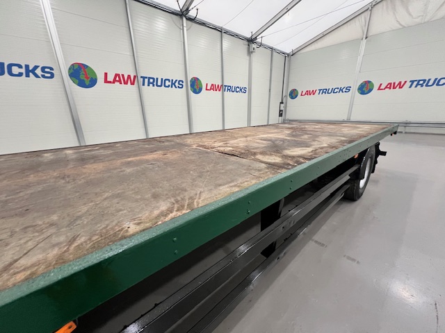Scania P94 220 4×2 Sleeper Cab Flatbed