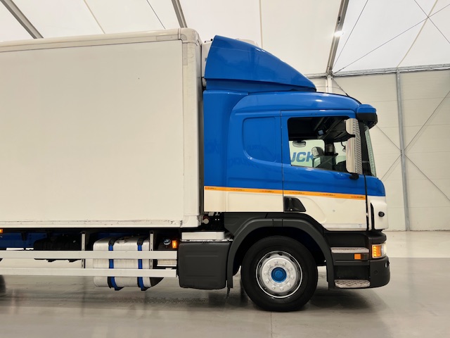 Scania P250 4×2 Sleeper Cab Fridge Box