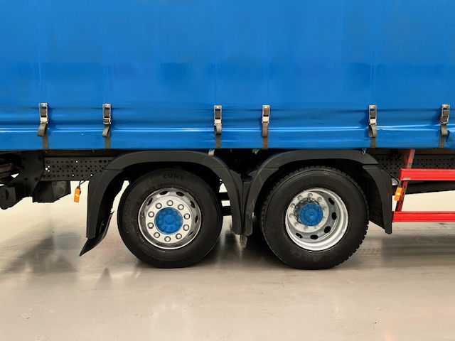 Mercedes Actros 2530 Rear Lift Sleeper Cab Curtainsider