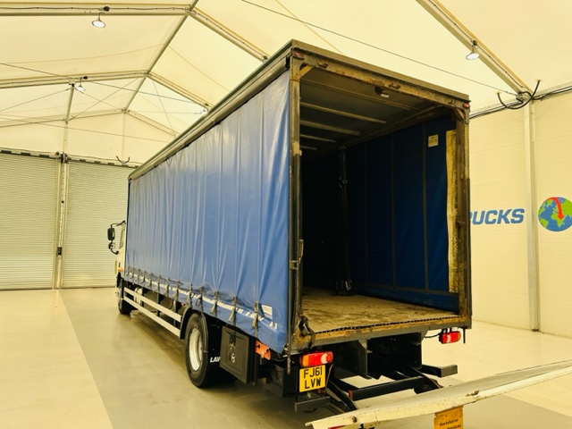DAF CF65 250 Sleeper Cab Curtainsider